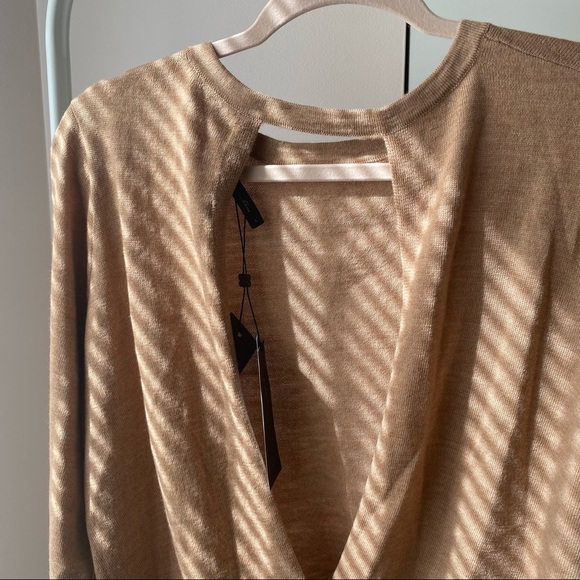 BCBG Max Azaria Beige Open Back Knit Sweater Top Size L - Picture 6 of 7
